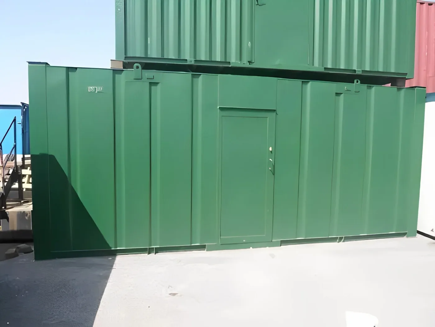 2+1 Toilet & Drying Room Container Cabin – Durable, Secure & Site-Ready