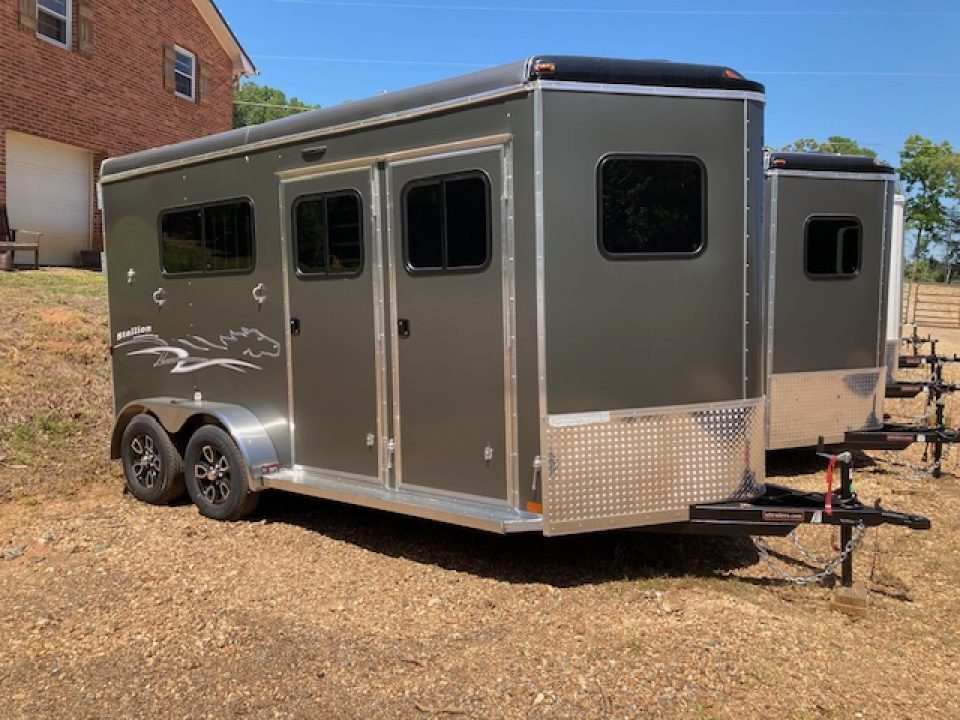 NewHomesteader 214FB 2 Horse Direct Load Warmblood Horse Trailer
