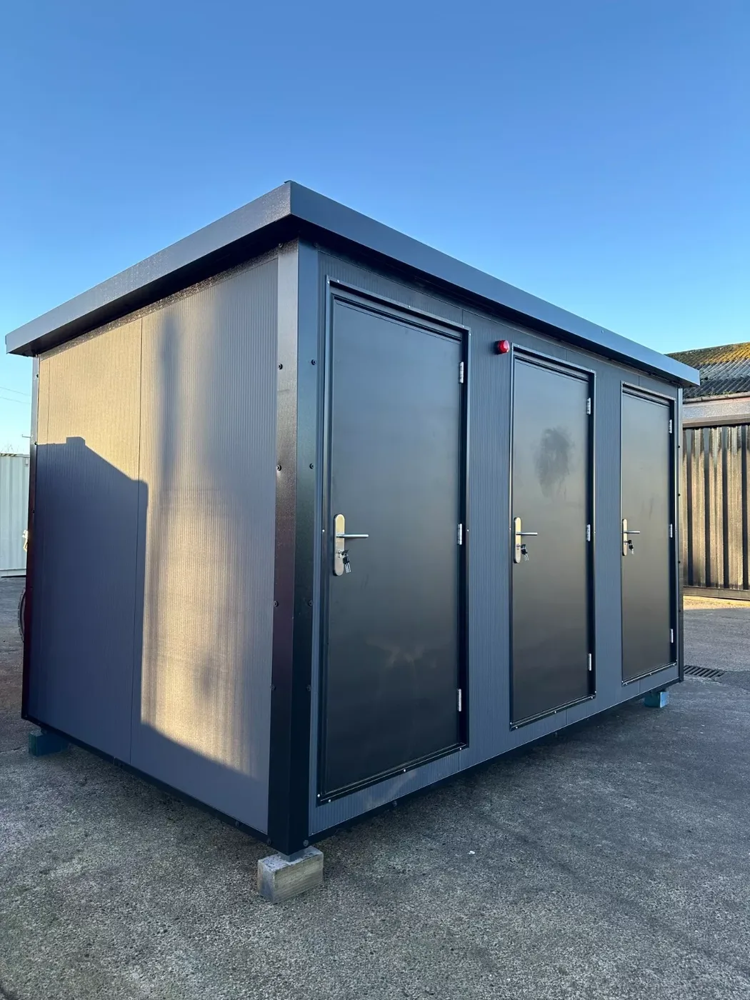 Triple Toilet Unit (Customizable) – Shipping Container